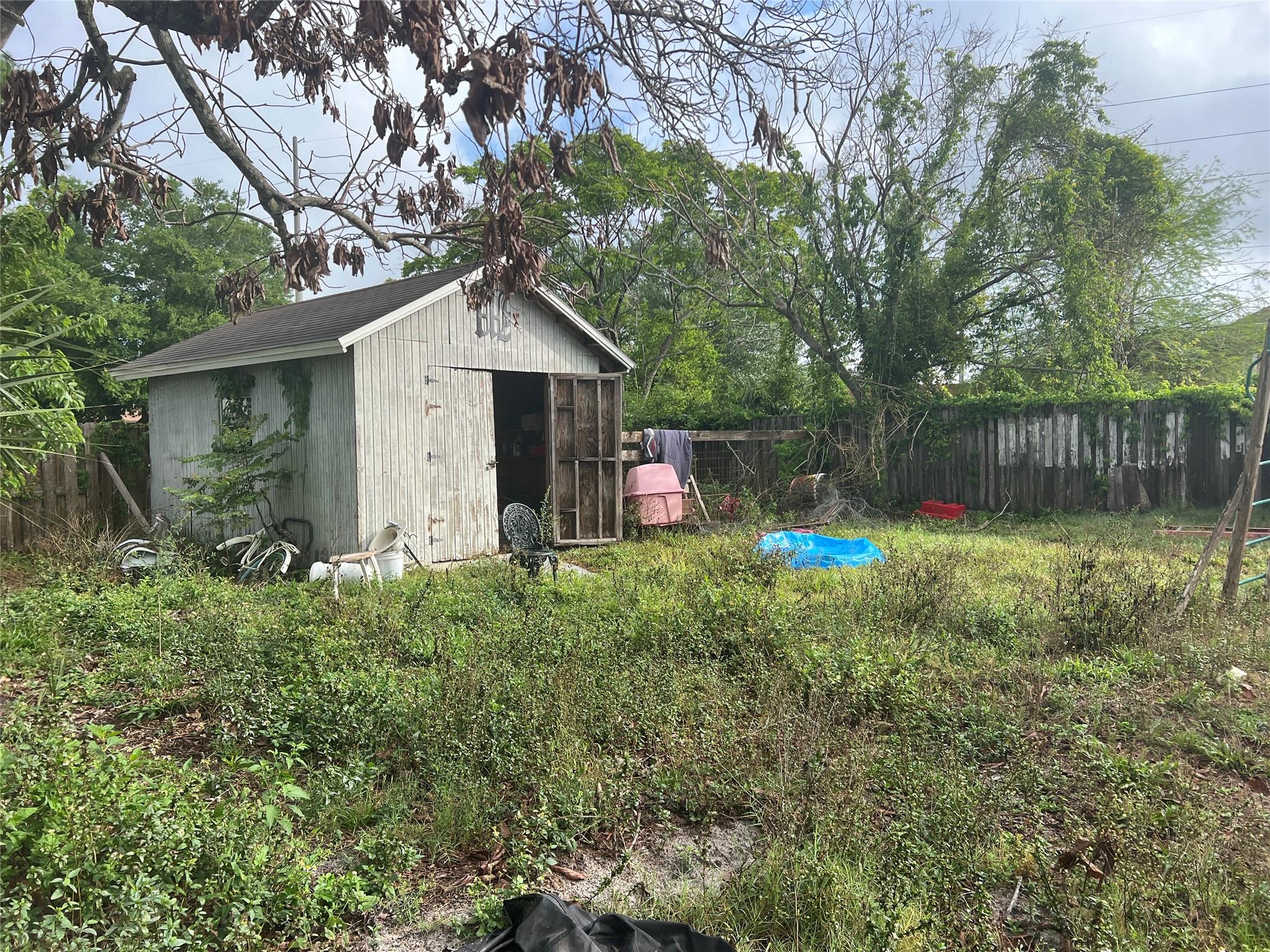 1400 Hayward Ave