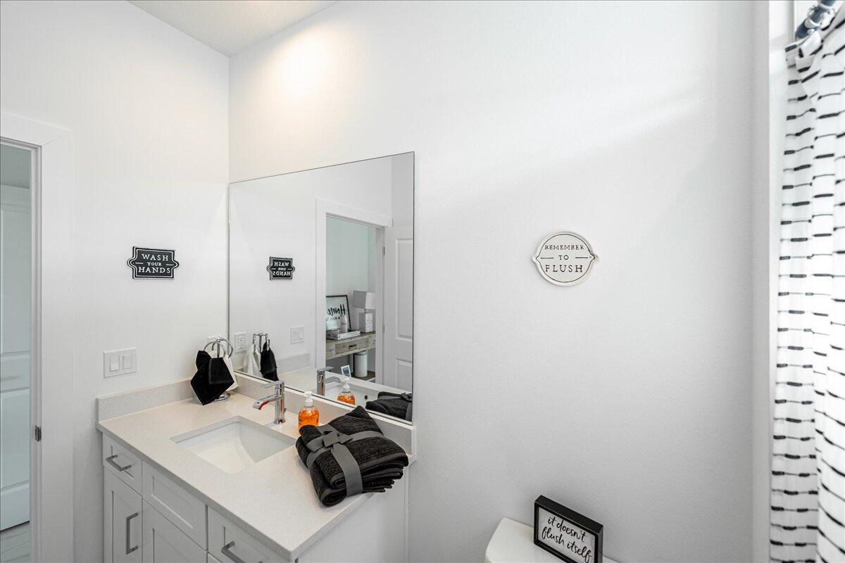 TELARO AT SOUTHERN GROVE - Residential