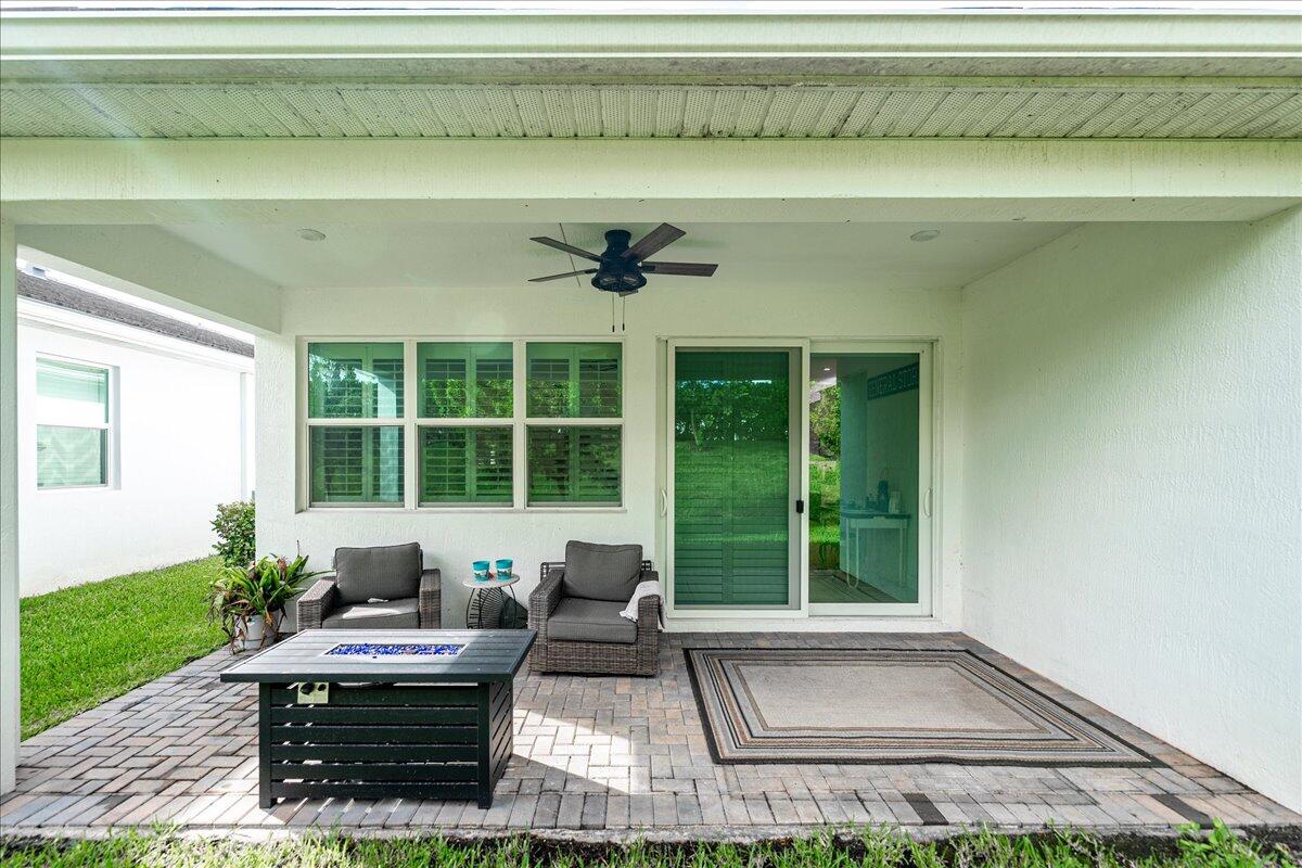 TELARO AT SOUTHERN GROVE - Residential