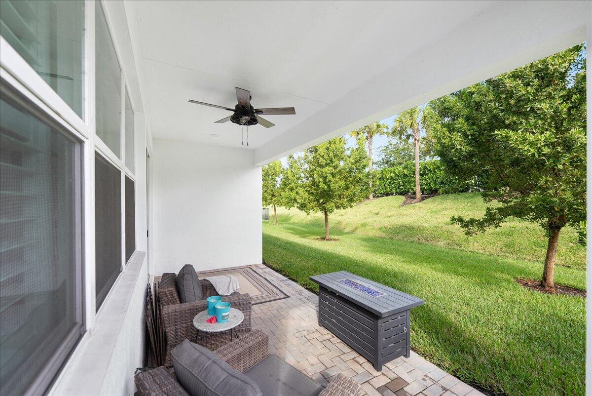 TELARO AT SOUTHERN GROVE - Residential