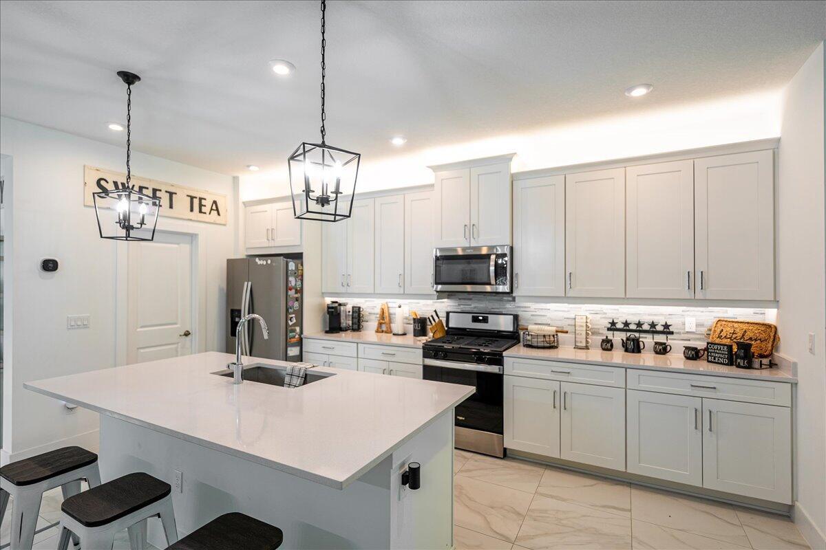 TELARO AT SOUTHERN GROVE - Residential