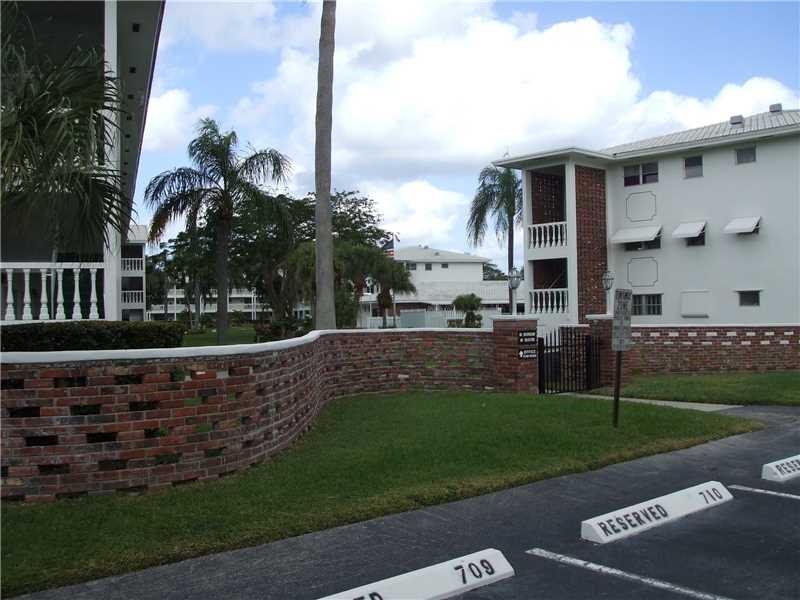 MAYBURY MANSIONS - Residential