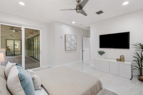 Tiny photo for 2701 NE 2ND Avenue, Wilton Manors, FL 33334 (MLS # B26090477)