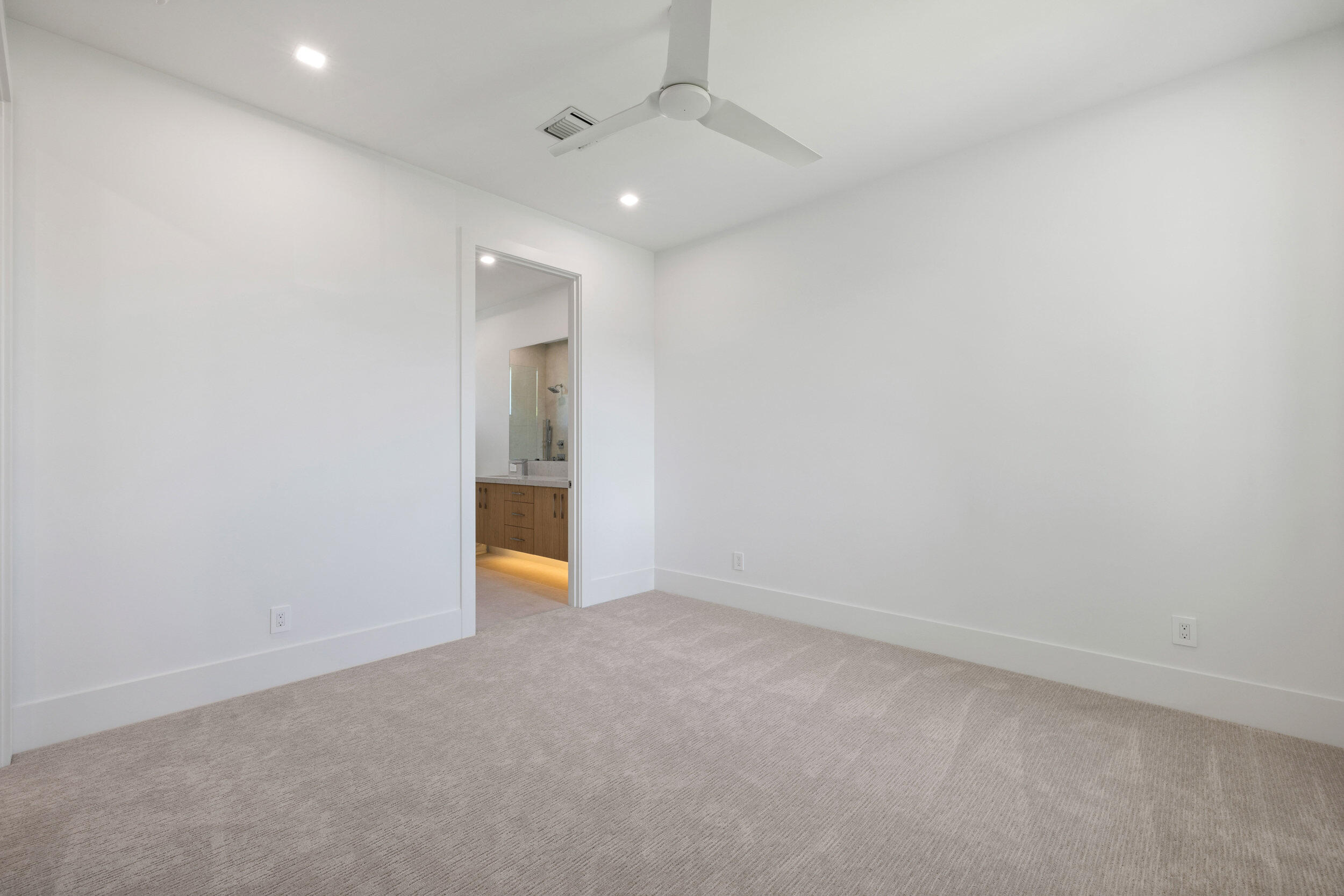 HIDDEN KEY - Residential