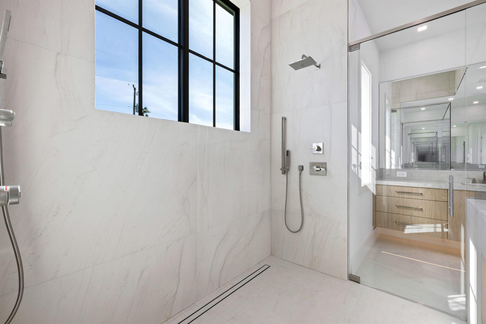 HIDDEN KEY - Residential