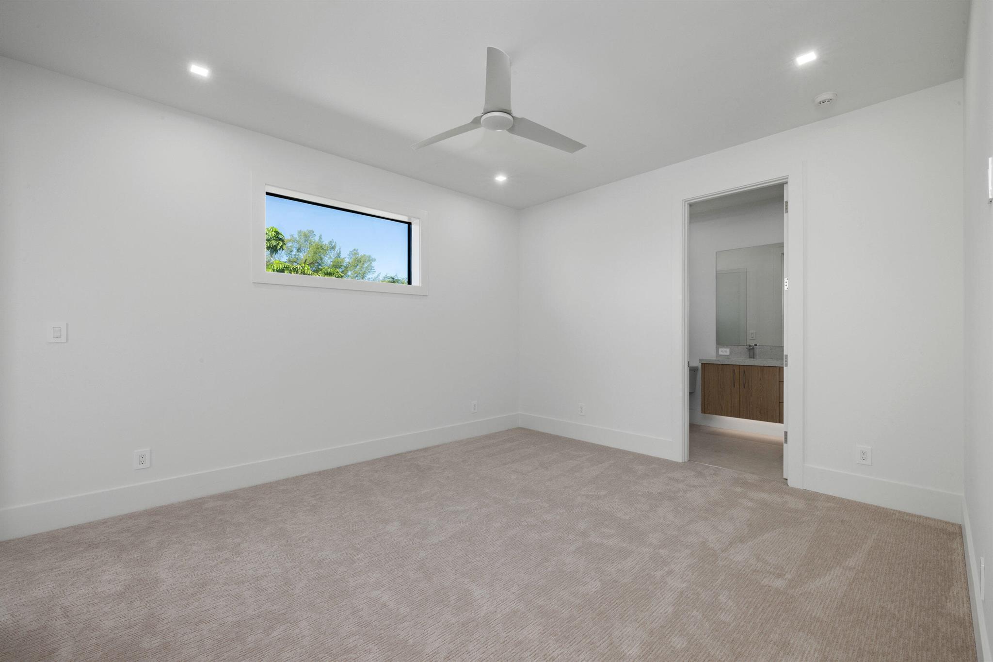 HIDDEN KEY - Residential