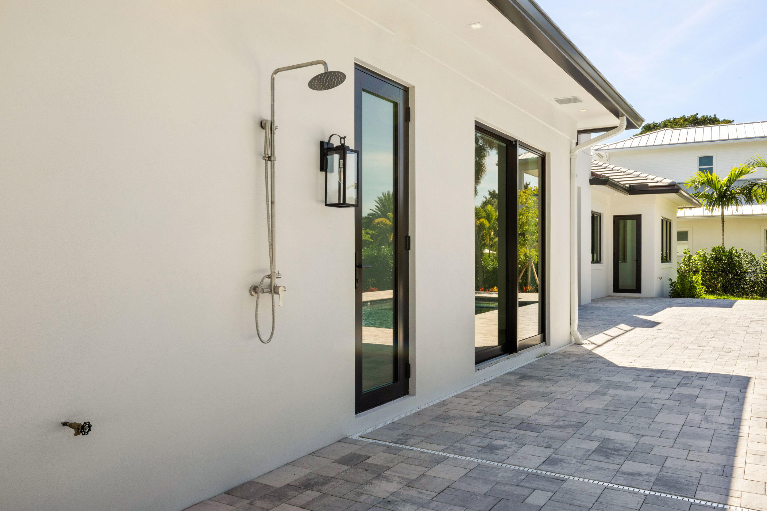 HIDDEN KEY - Residential