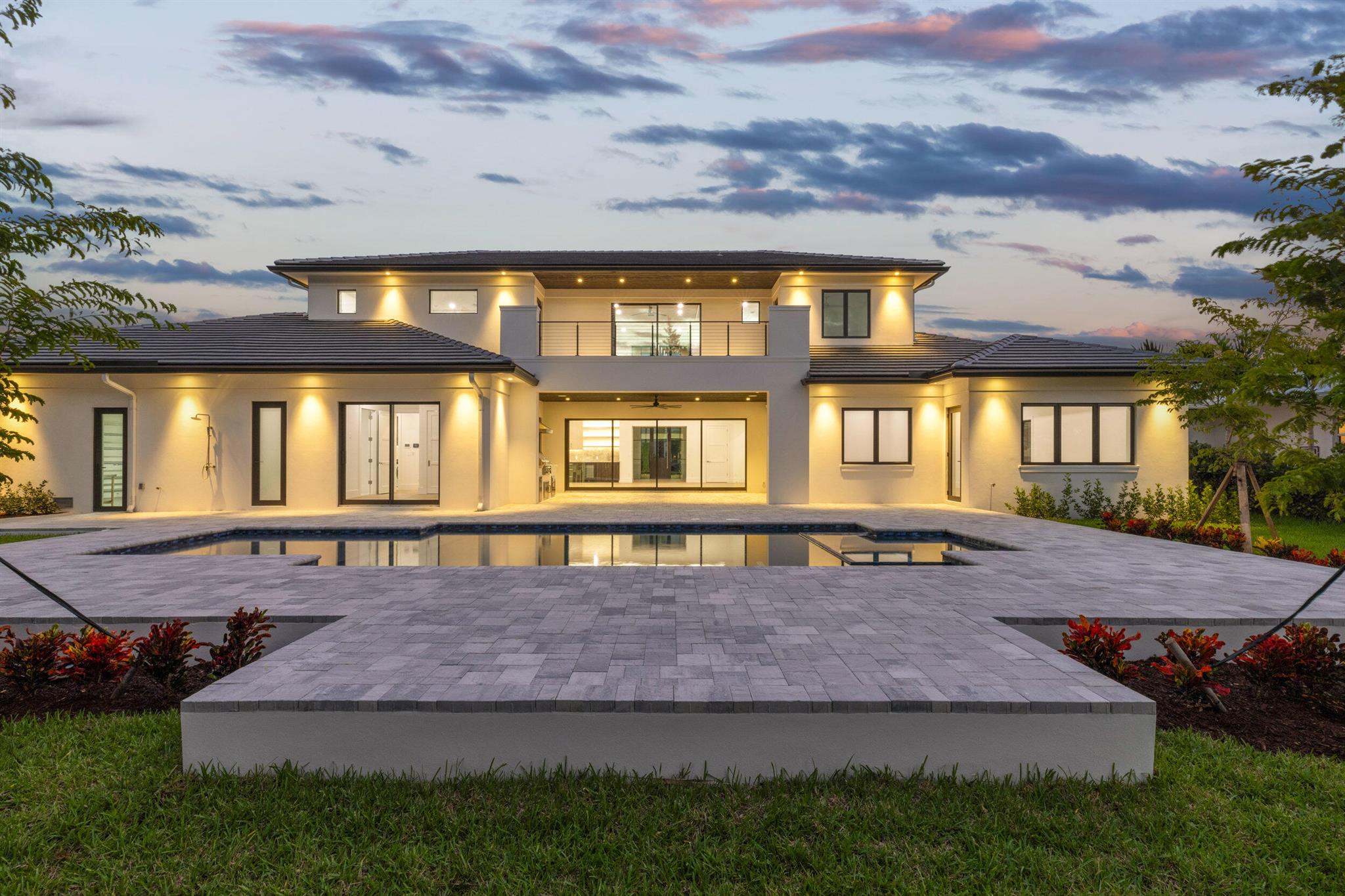 11721 Lake Shore Place