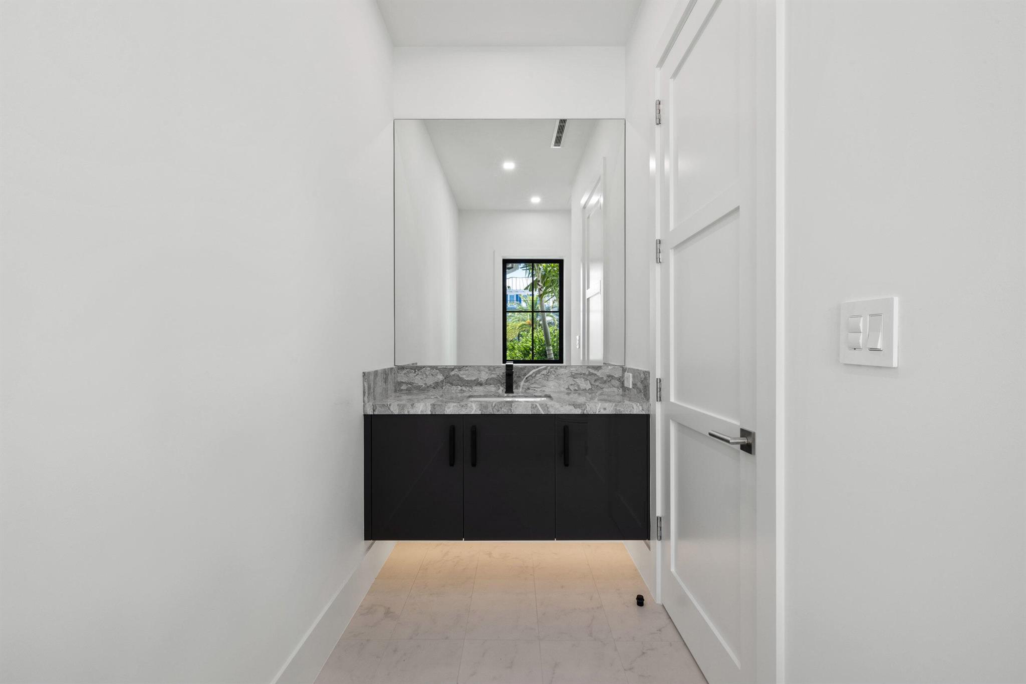 HIDDEN KEY - Residential