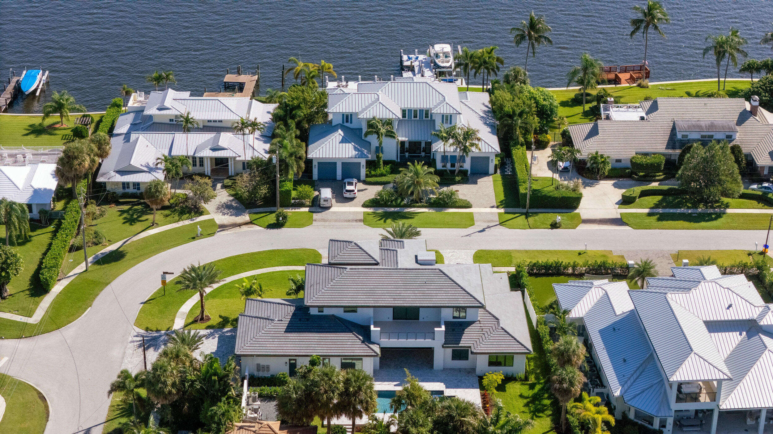 HIDDEN KEY - Residential