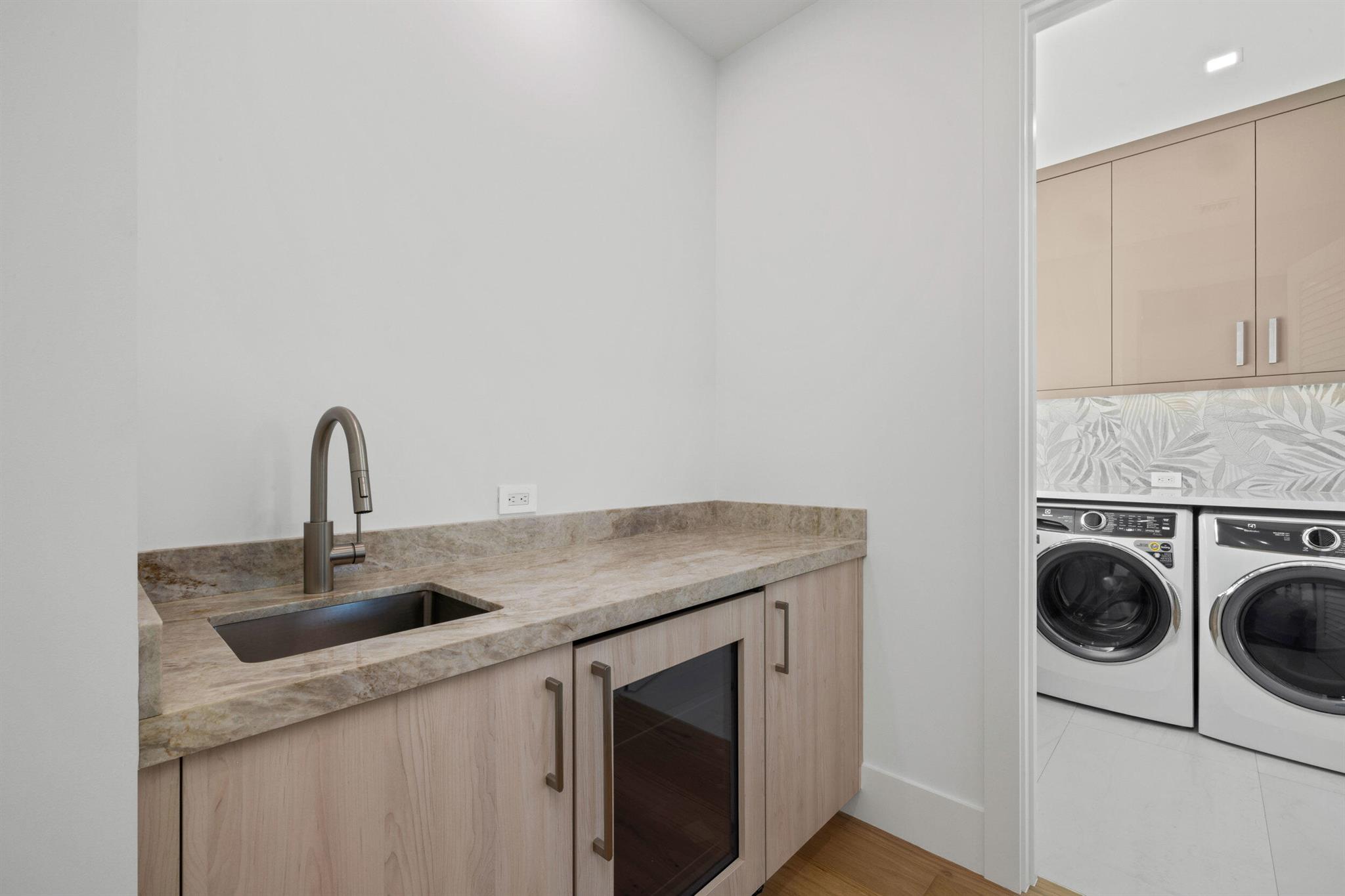 HIDDEN KEY - Residential