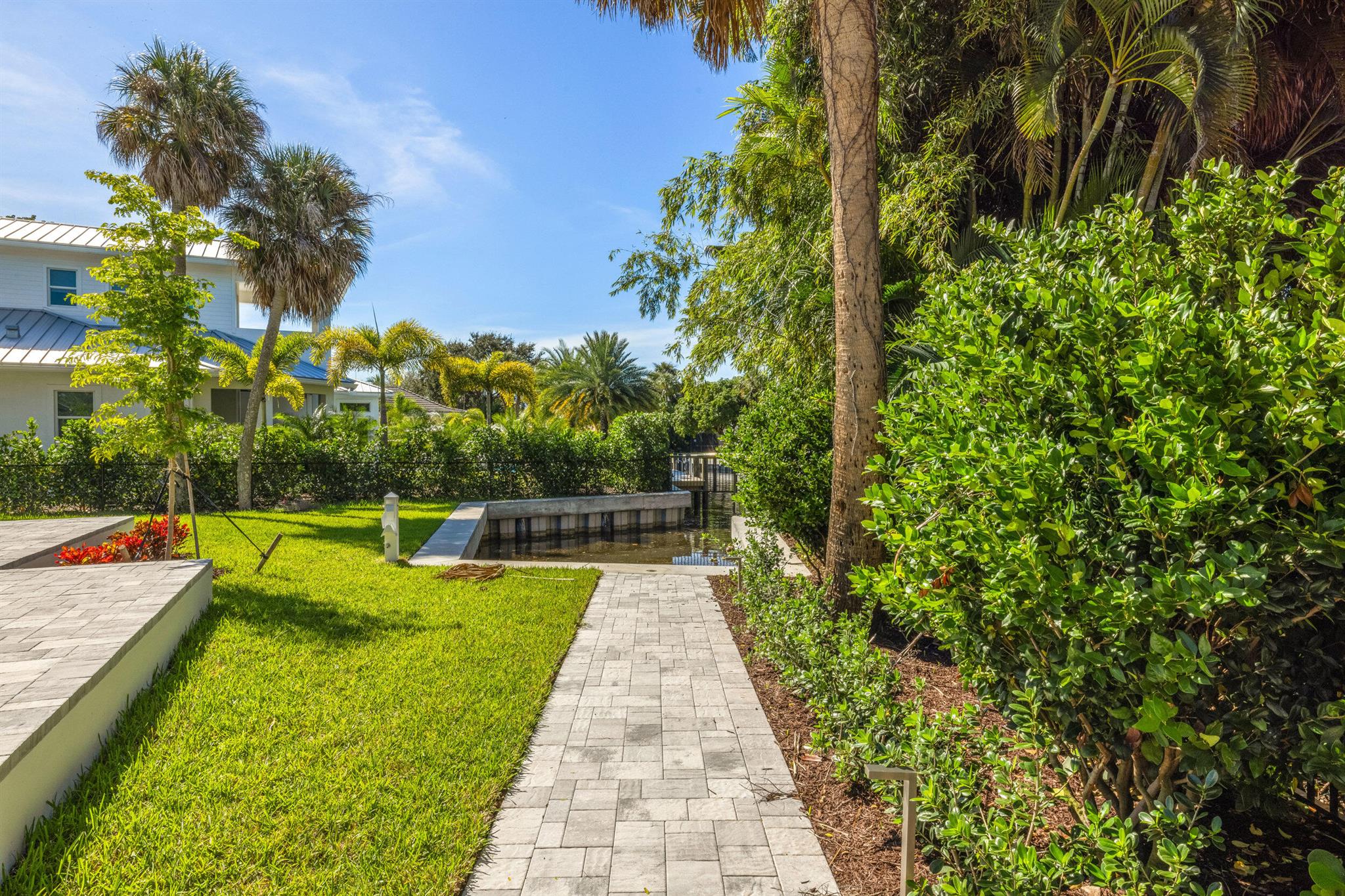 HIDDEN KEY - Residential