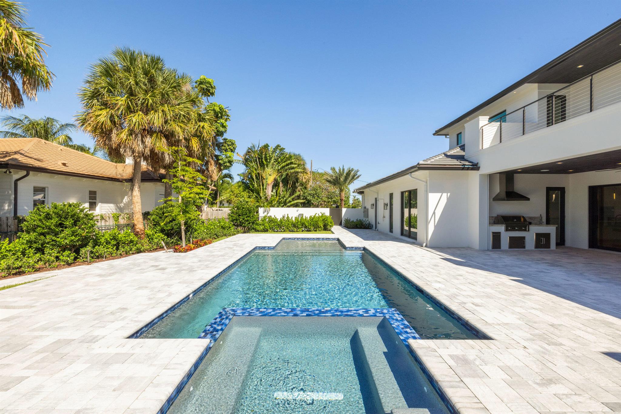 HIDDEN KEY - Residential