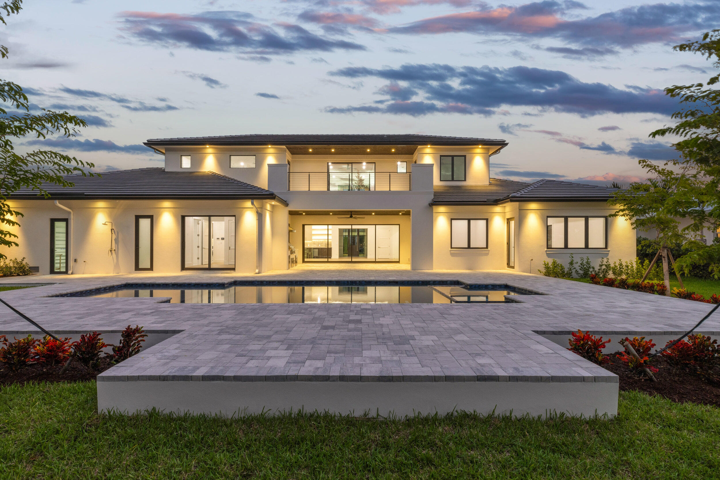 HIDDEN KEY - Residential