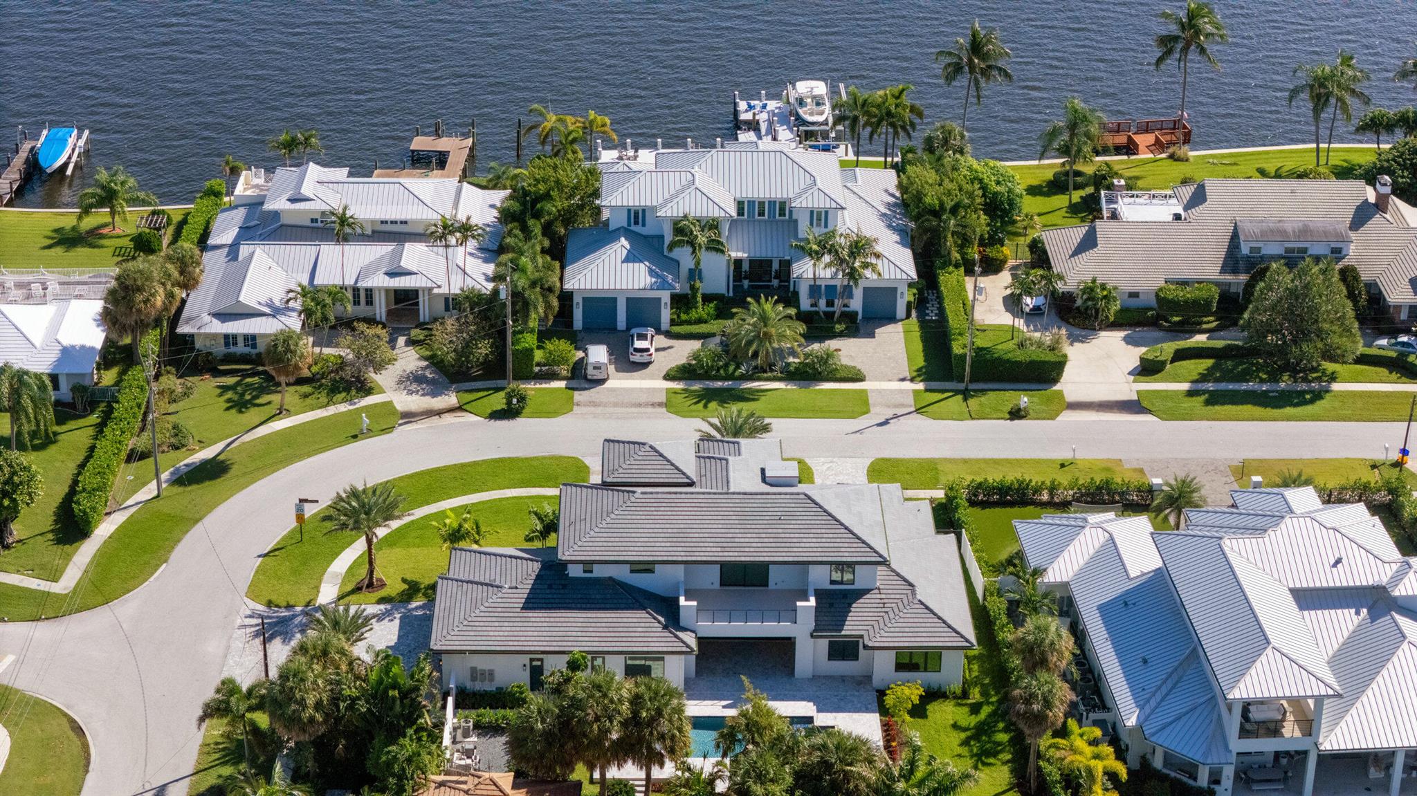 HIDDEN KEY - Residential