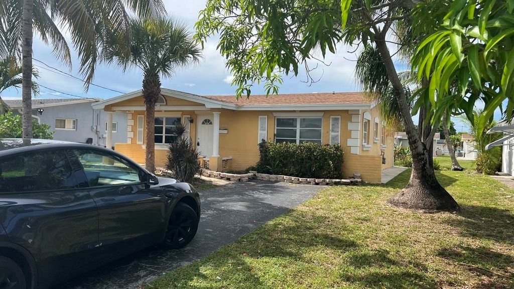 Photo of 6821 NW 28th St, Sunrise, FL 33313 (MLS # F10514338)