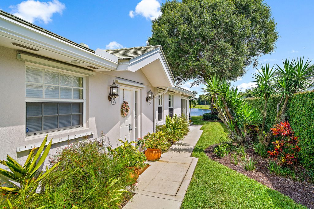 Photo of 175 Brier Circle, Jupiter, FL 33458 (MLS # R10950398)
