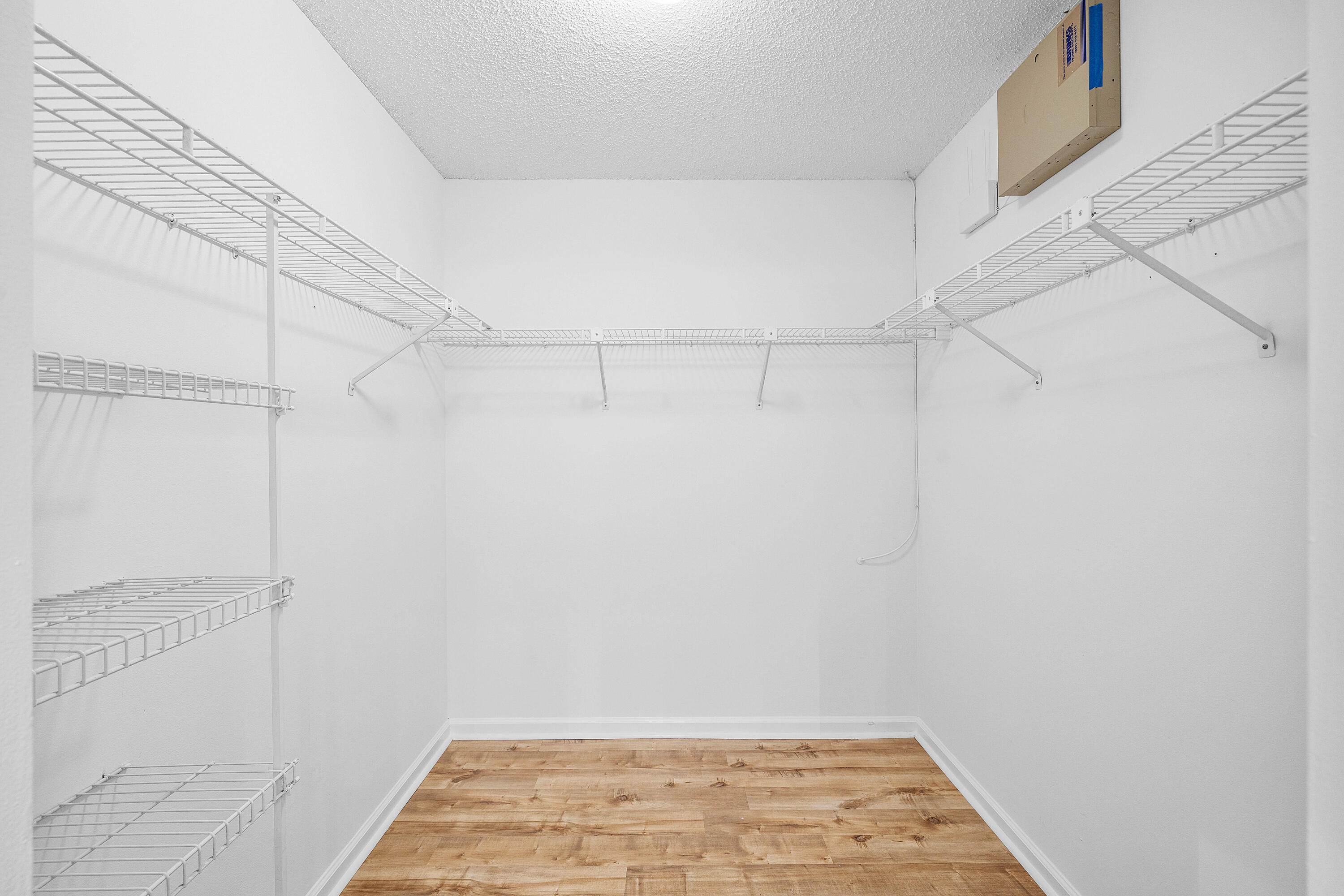 DIPLOMAT SQUARE CONDO - Residential Lease