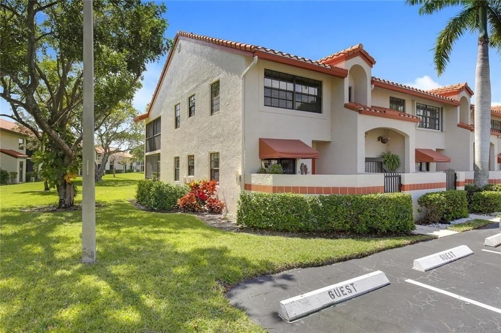 Photo of 206 Congressional Way #206, Deerfield Beach, FL 33442 (MLS # B26027780)