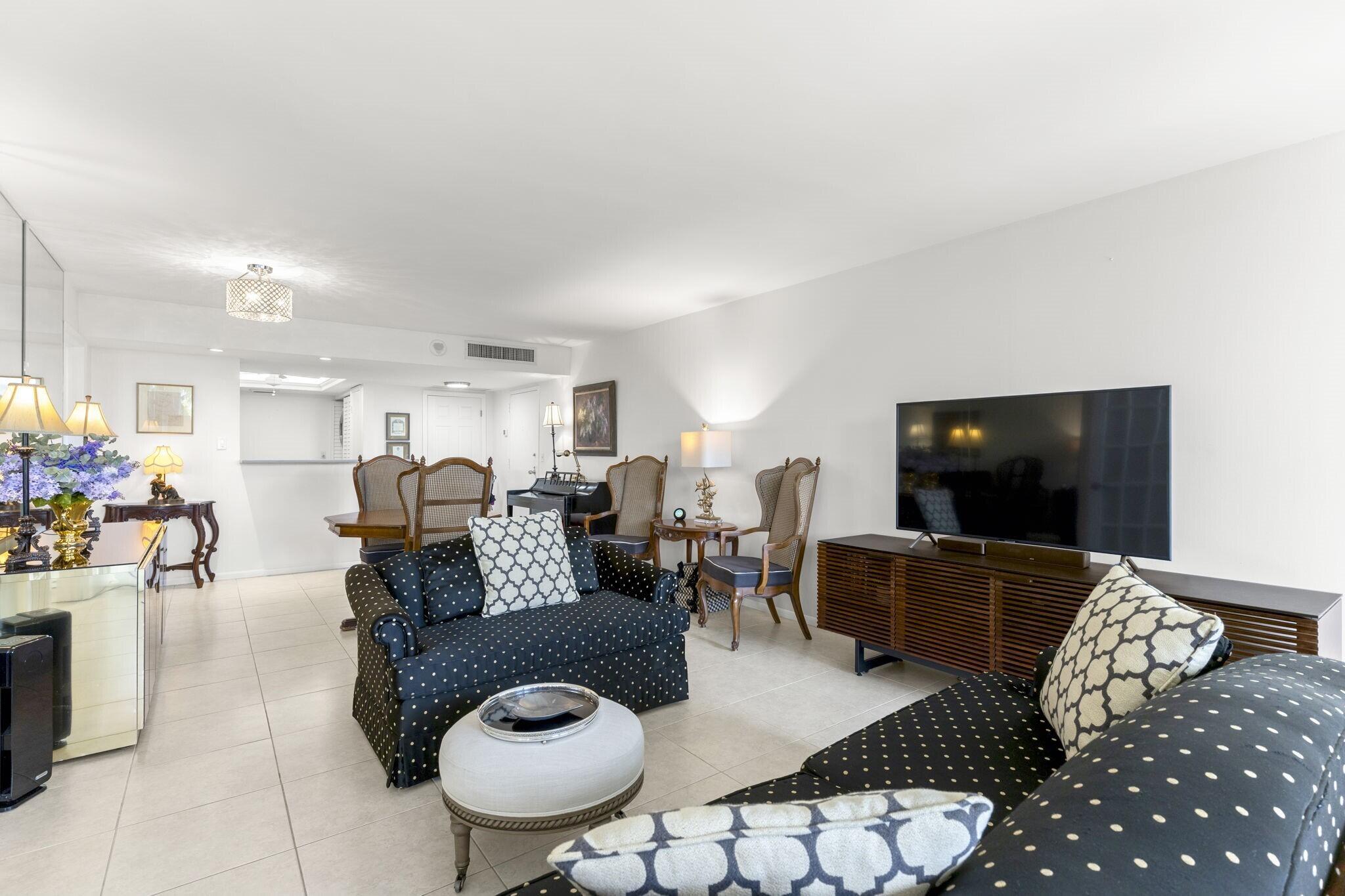 LANDS OF THE PRESIDENT CO - Residential Lease