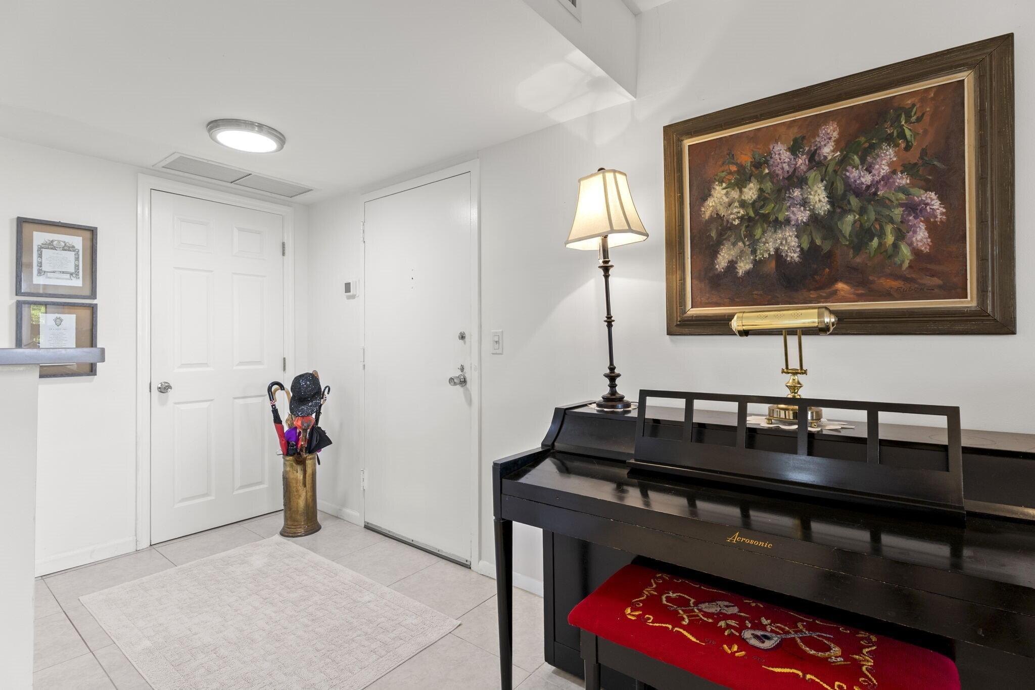 LANDS OF THE PRESIDENT CO - Residential Lease