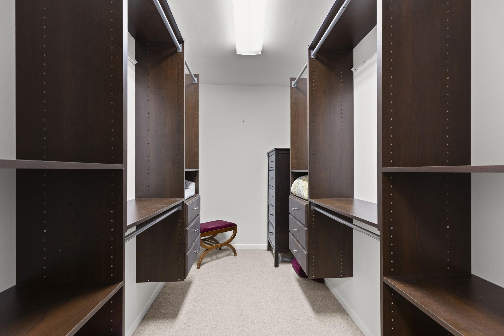 LANDS OF THE PRESIDENT CO - Residential Lease