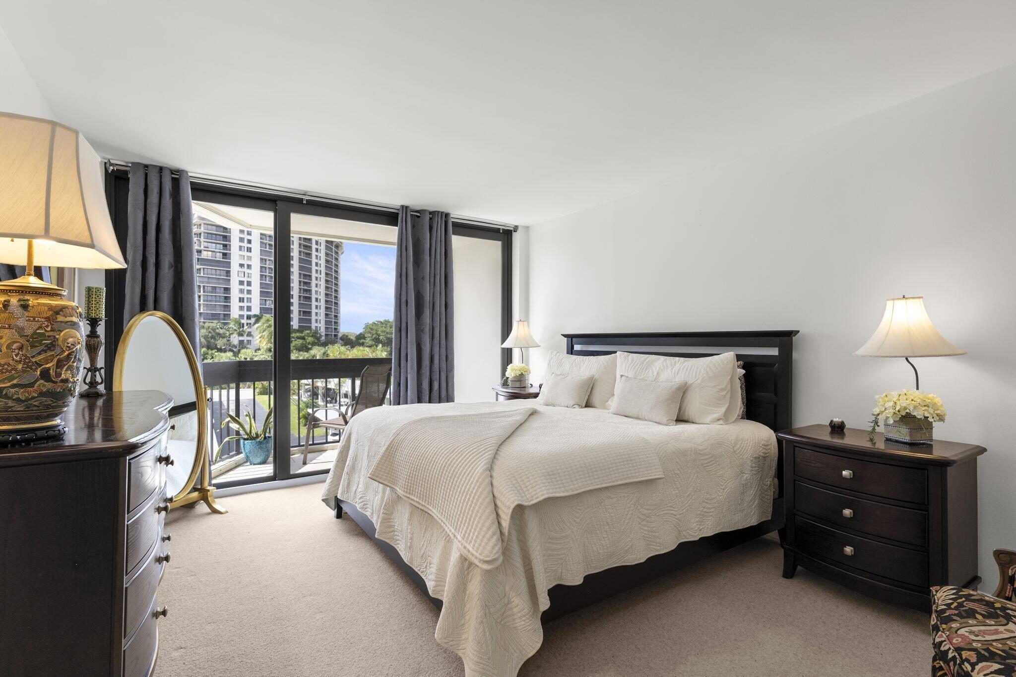 LANDS OF THE PRESIDENT CO - Residential Lease