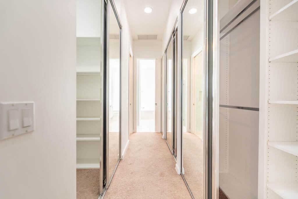 VILLAGEWALK OF WELLINGTON - Residential Lease