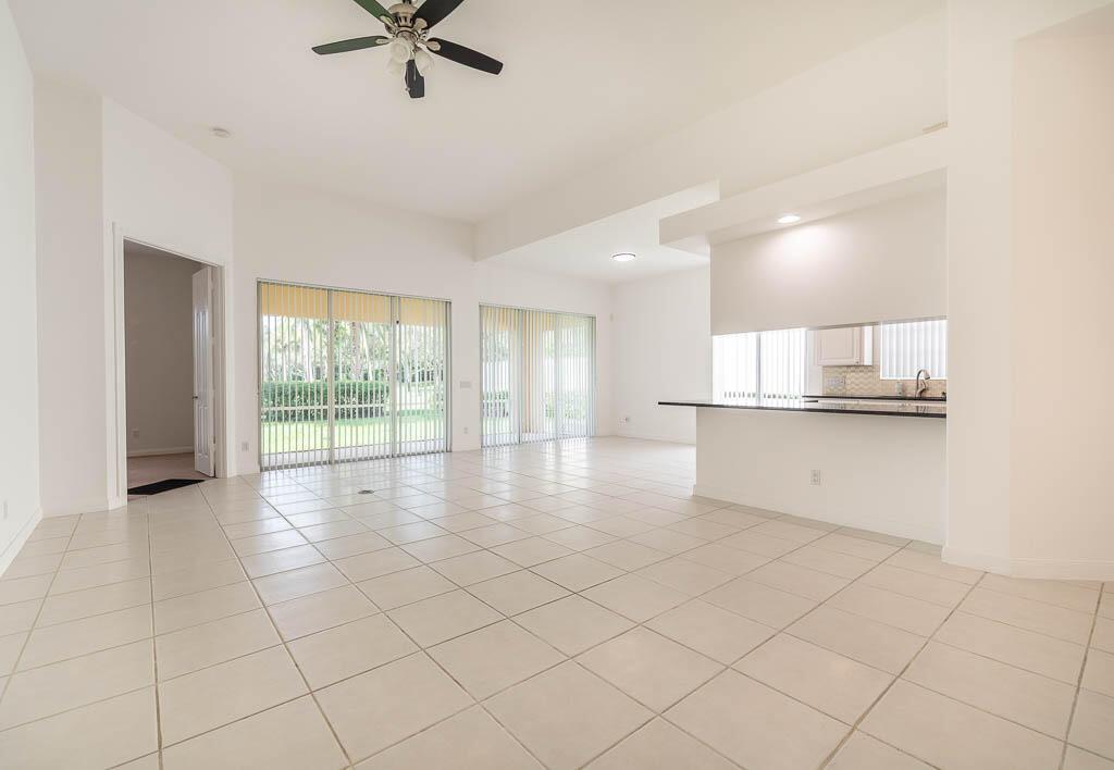 VILLAGEWALK OF WELLINGTON - Residential Lease