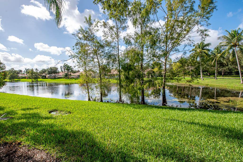 VILLAGEWALK OF WELLINGTON - Residential Lease