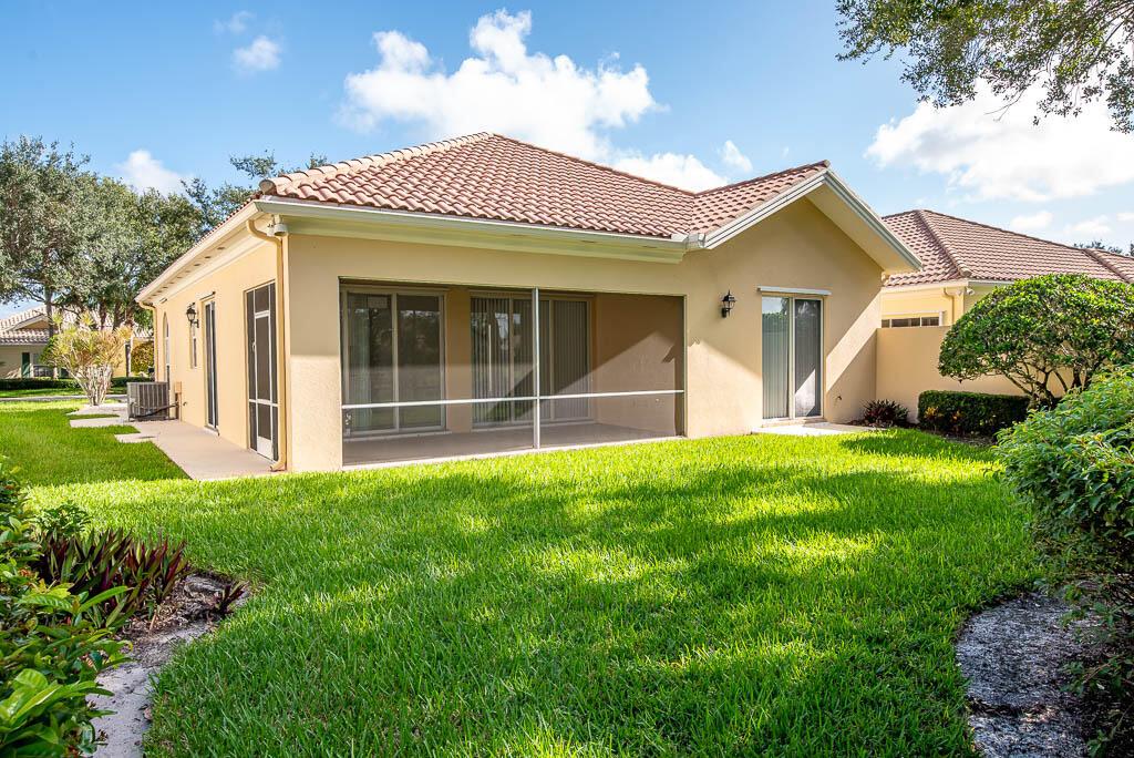 VILLAGEWALK OF WELLINGTON - Residential Lease