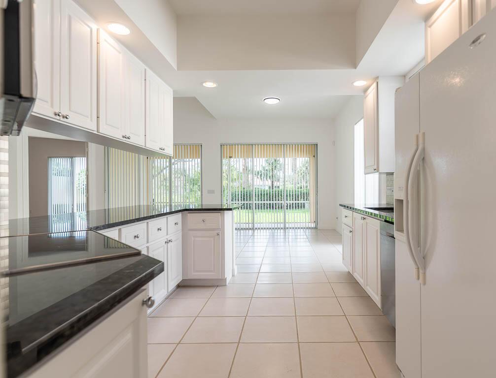 VILLAGEWALK OF WELLINGTON - Residential Lease