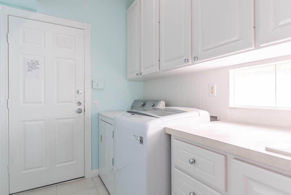 VILLAGEWALK OF WELLINGTON - Residential Lease