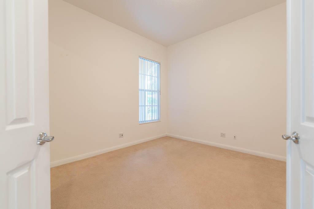 VILLAGEWALK OF WELLINGTON - Residential Lease