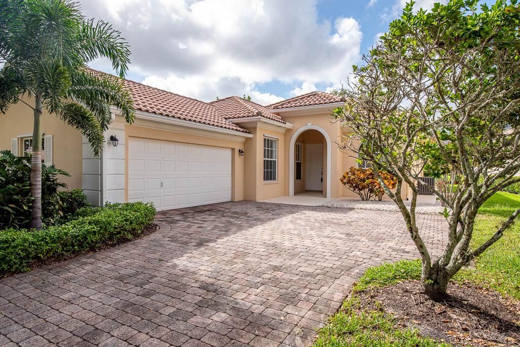 Photo of 8392 Dominica Place, Wellington, FL 33414 (MLS # R11131833)