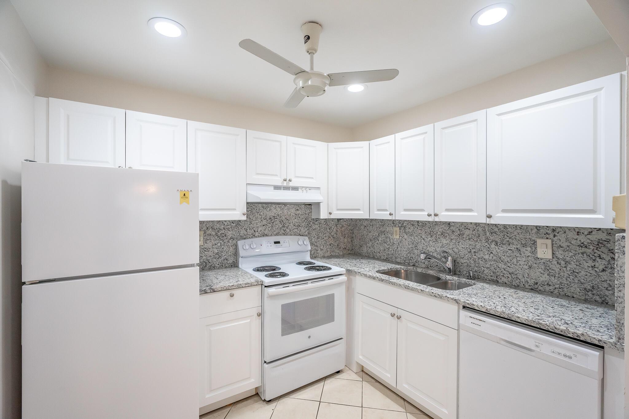 KINGS POINT FLANDERS COND - Residential Lease
