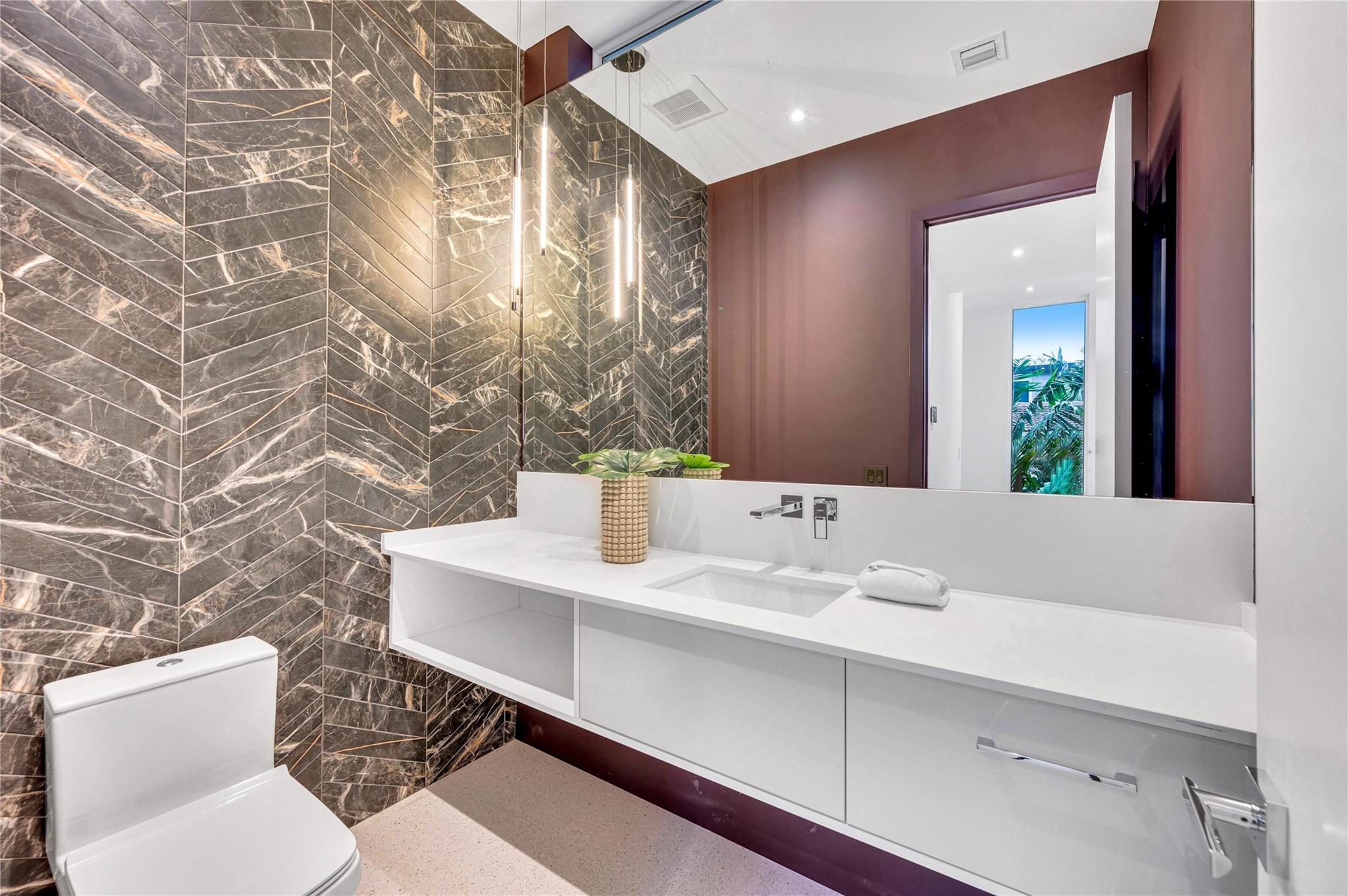 Lauderdale Beach 4-2 B - Residential