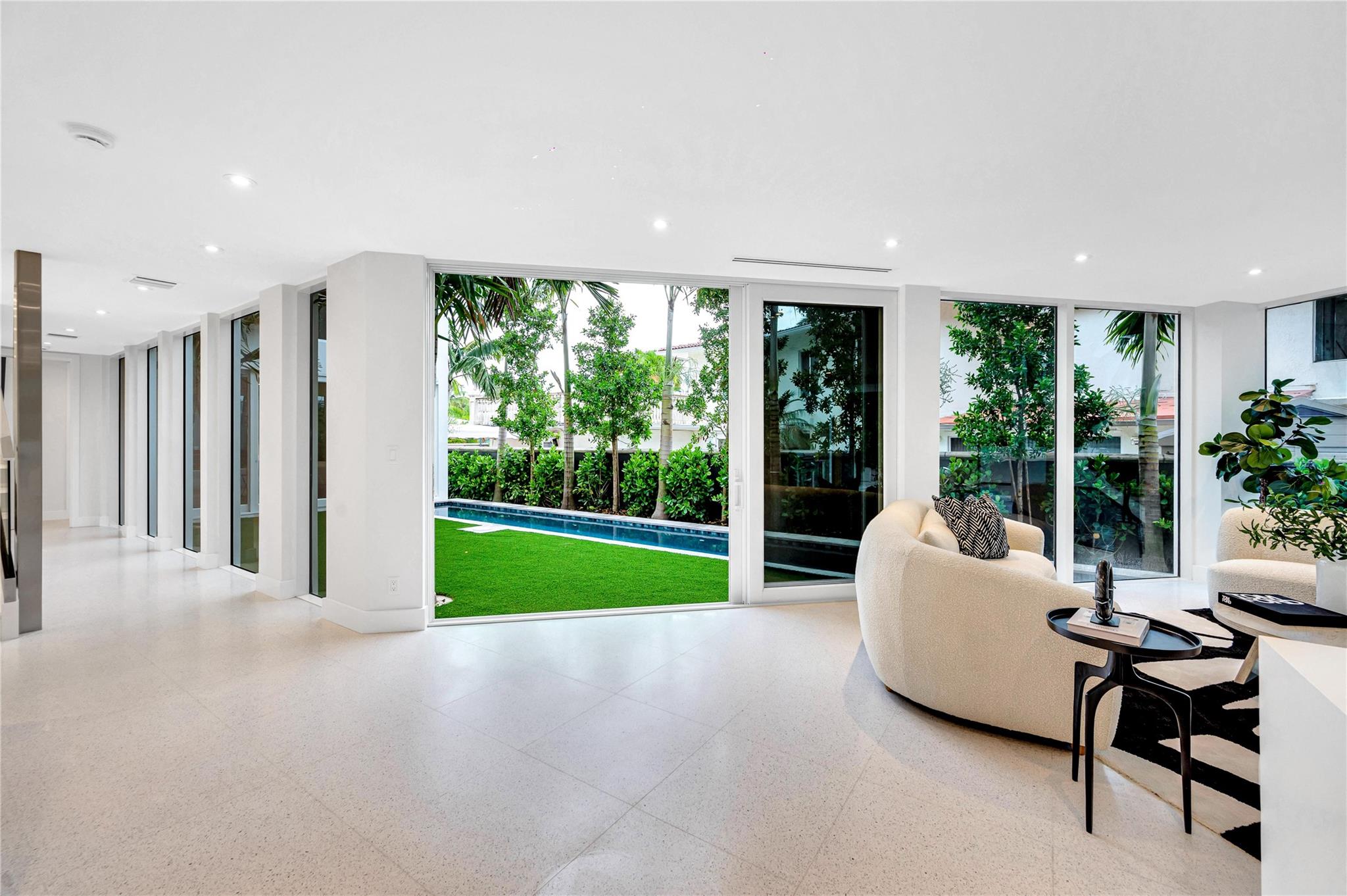 Lauderdale Beach 4-2 B - Residential