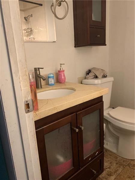 WIMBLEDON TOWNHOUSE II- - Residential