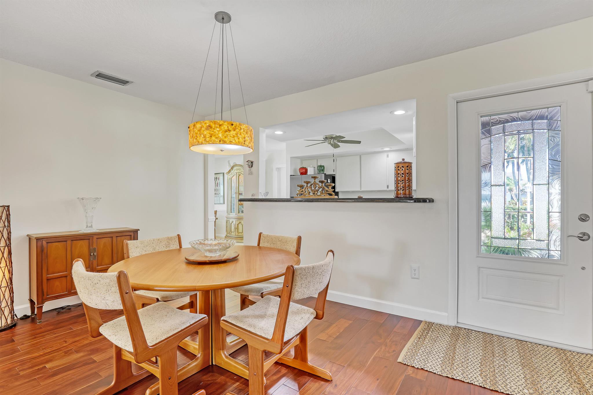 EASTPOINTE COUNTRY CLUB 8 - Residential Lease