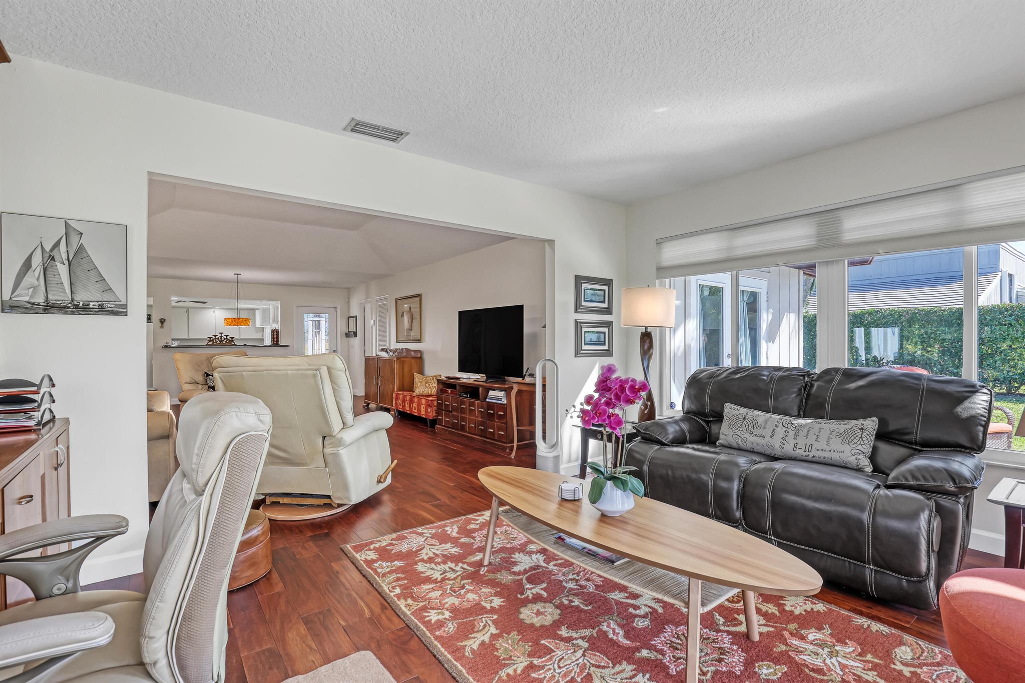 EASTPOINTE COUNTRY CLUB 8 - Residential Lease