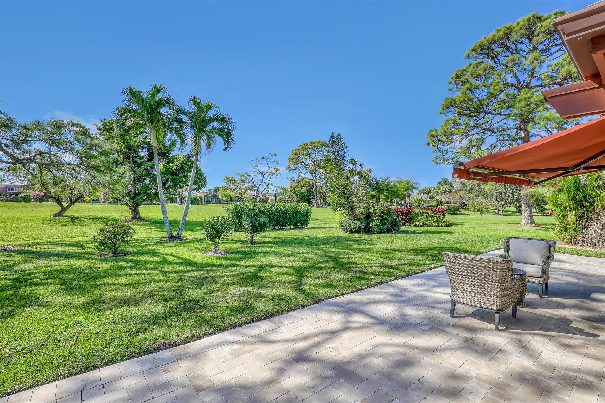 EASTPOINTE COUNTRY CLUB 8 - Residential Lease