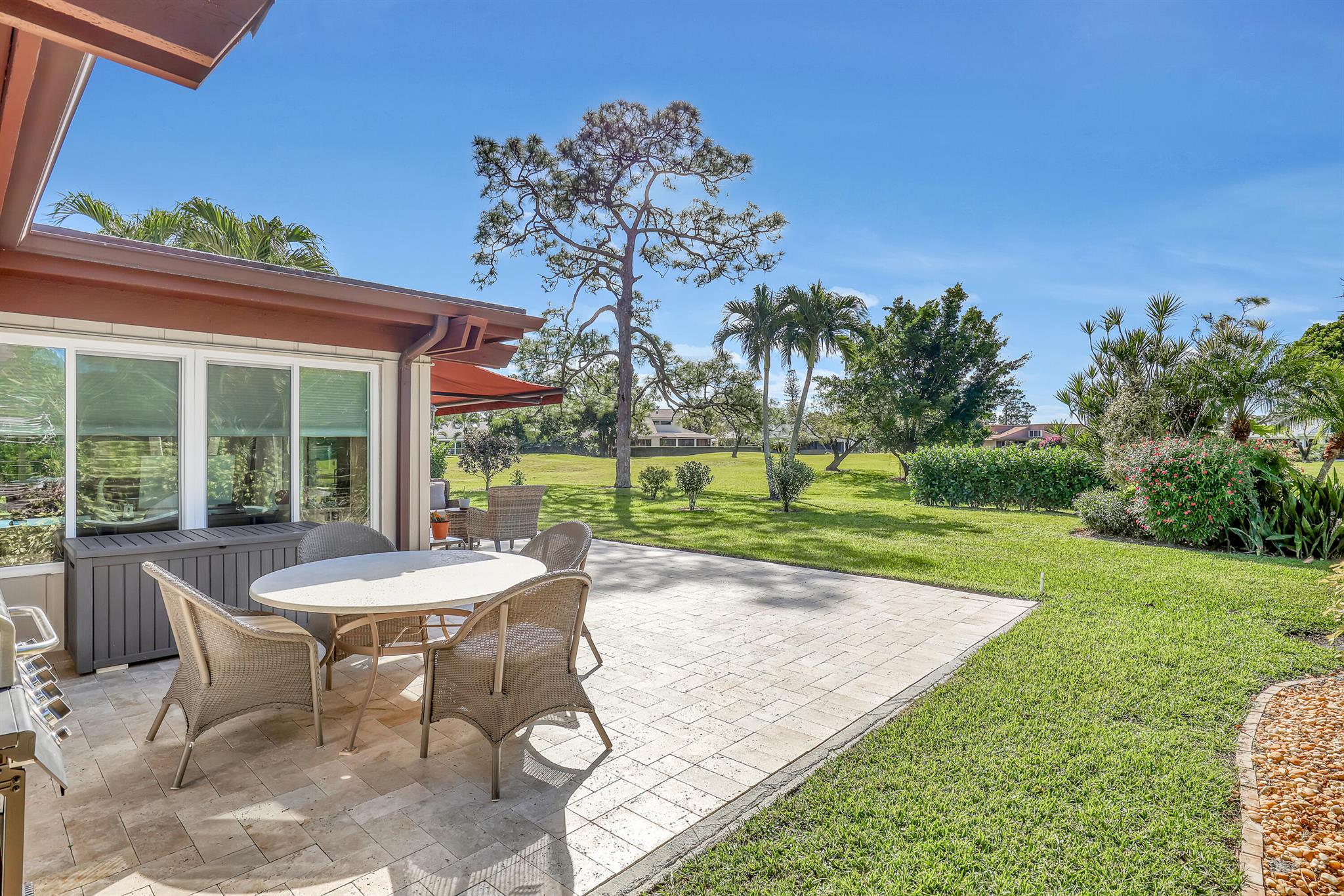 EASTPOINTE COUNTRY CLUB 8 - Residential Lease