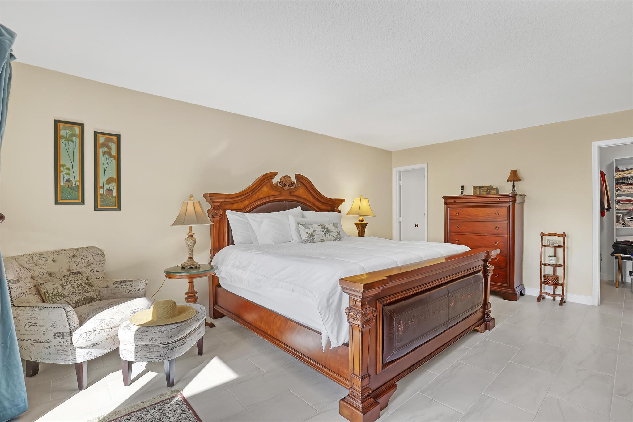 EASTPOINTE COUNTRY CLUB 8 - Residential Lease