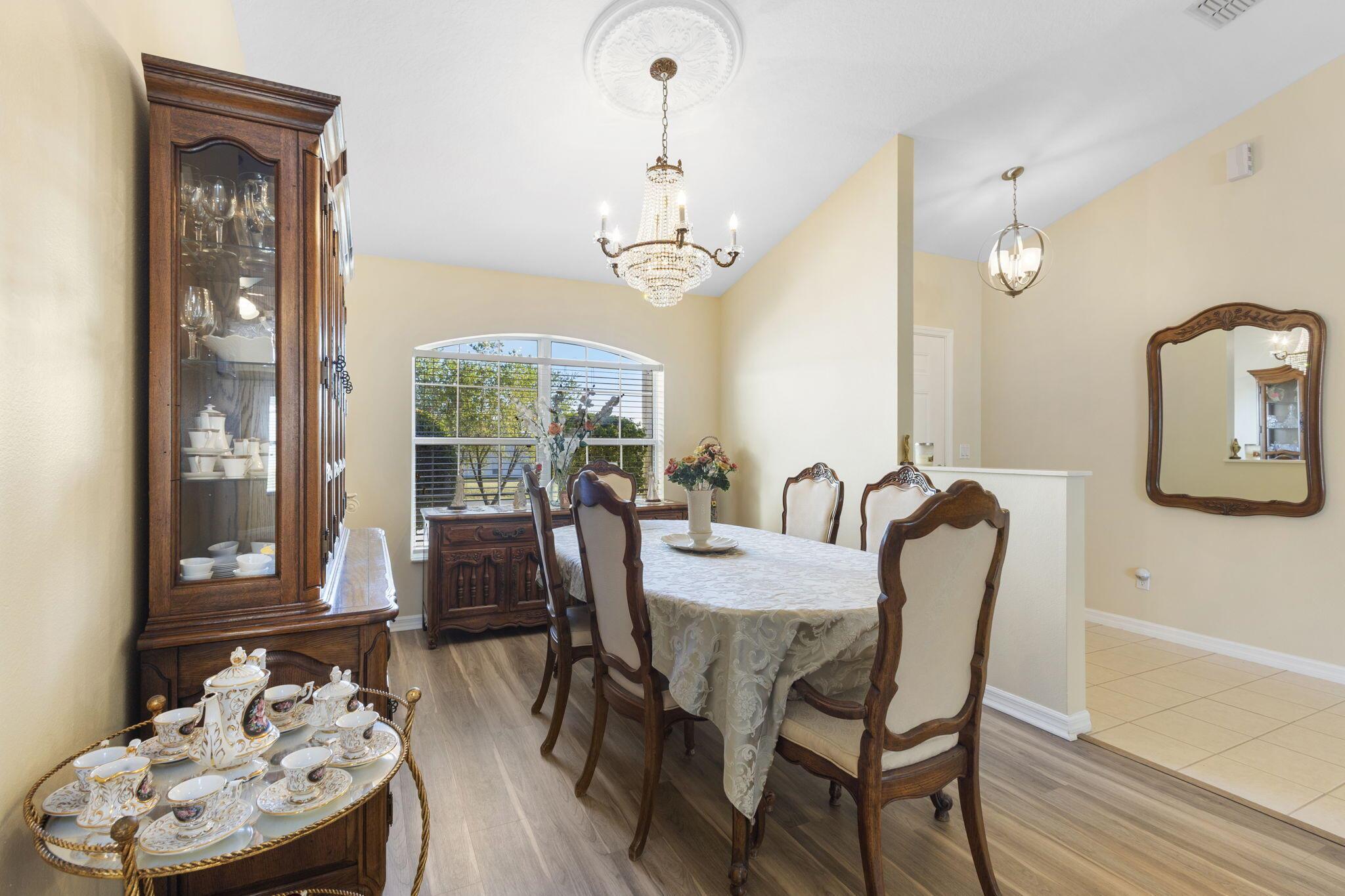 MAJESTIC OAKS SECOND ADDI - Residential