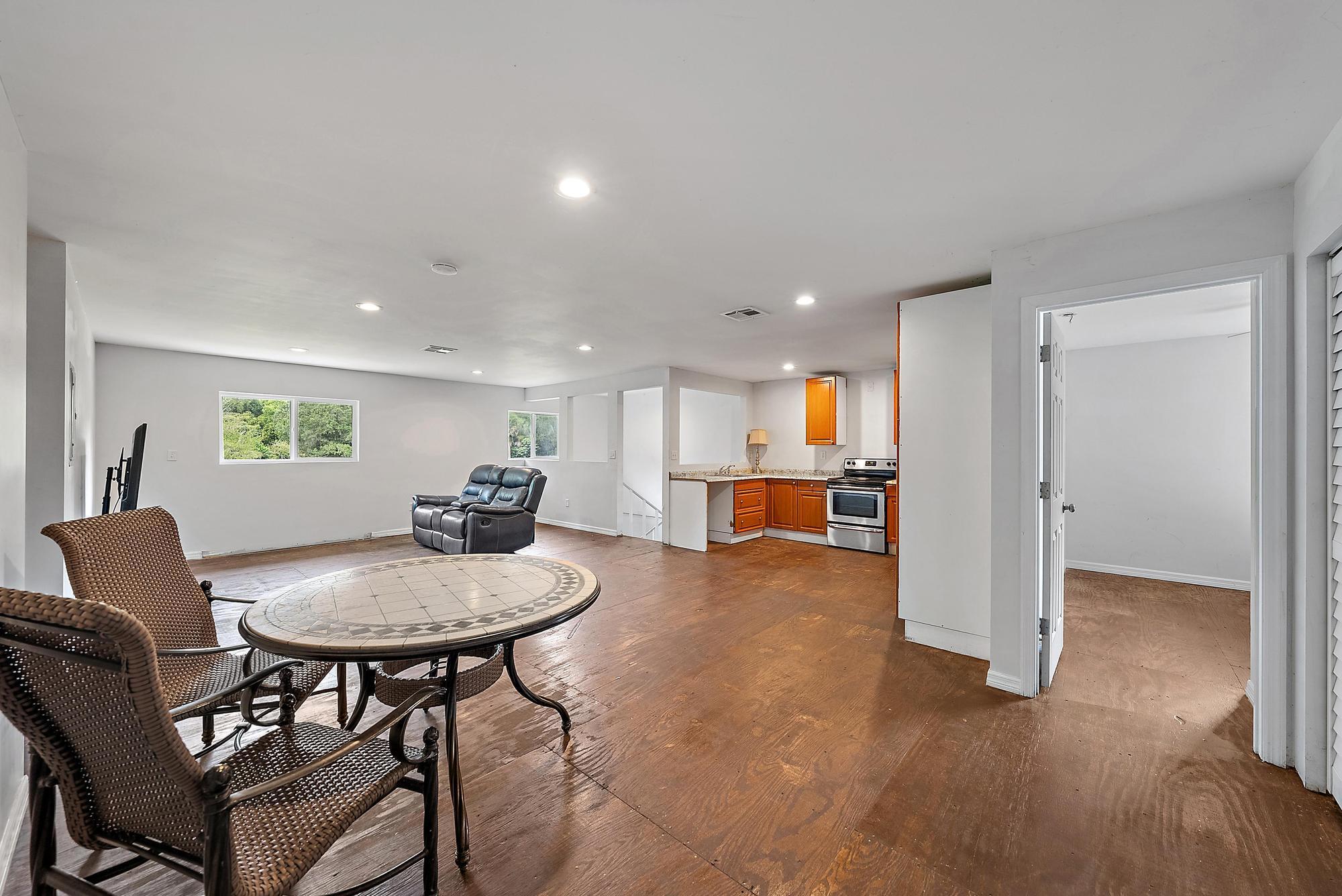 LOXAHATCHEE GROVES - Residential Lease