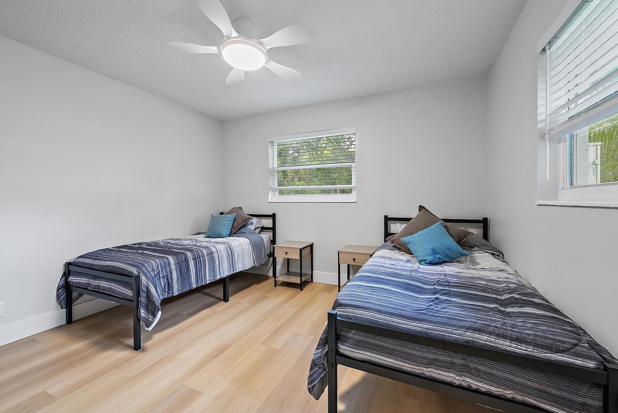 LOXAHATCHEE GROVES - Residential Lease