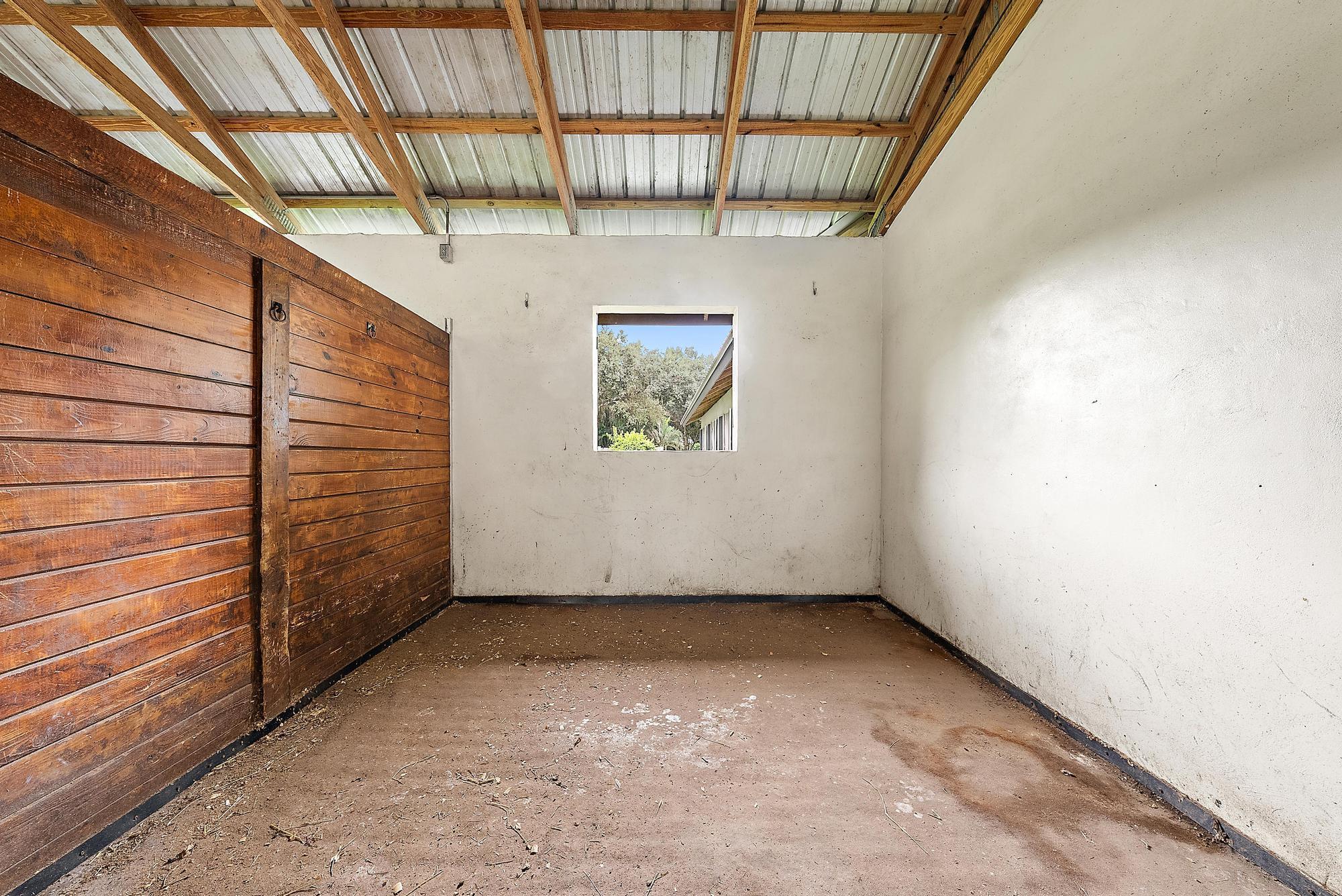 LOXAHATCHEE GROVES - Residential Lease