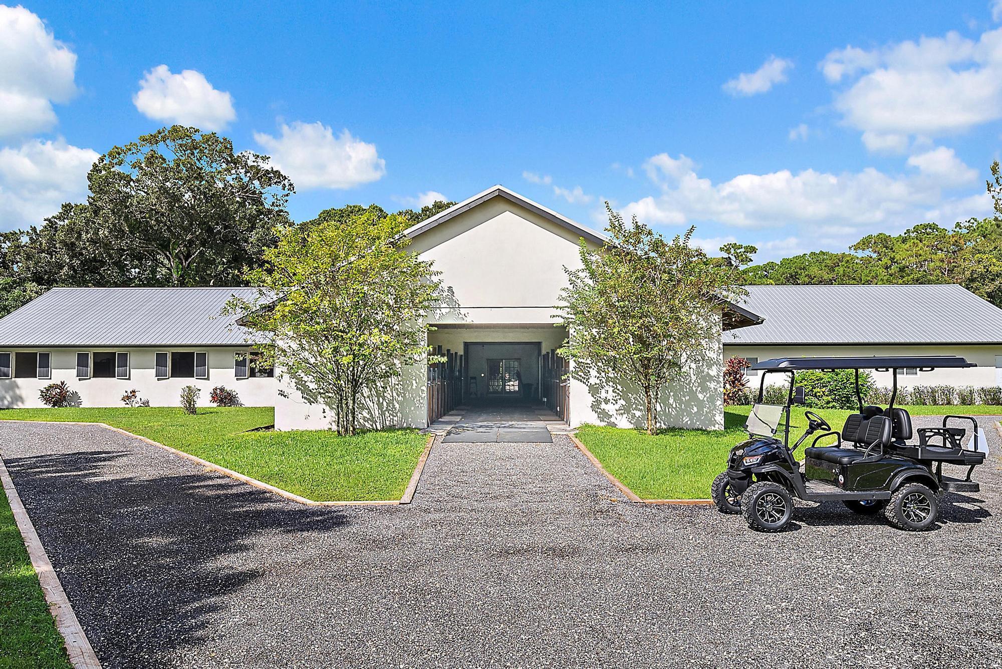LOXAHATCHEE GROVES - Residential Lease