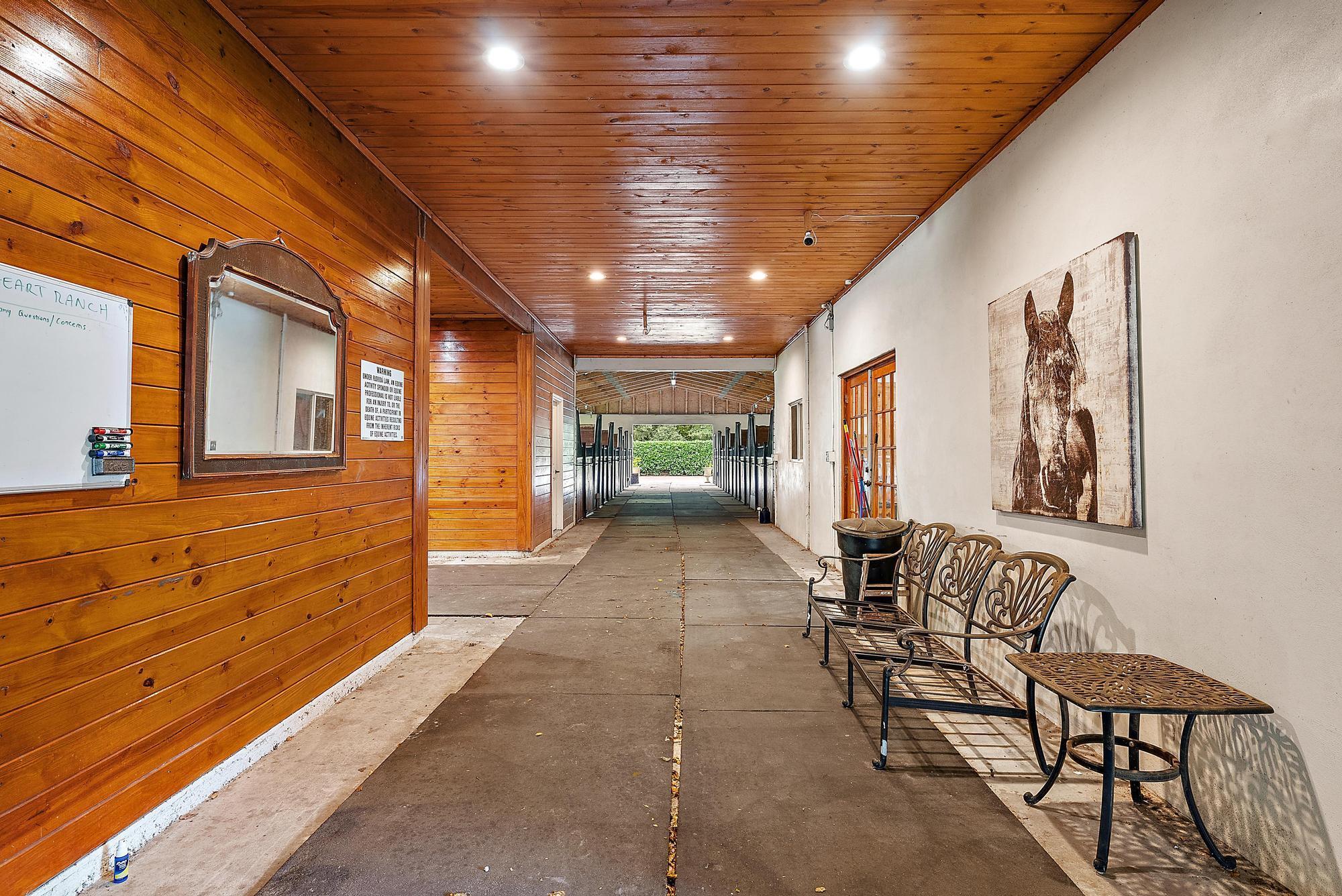 LOXAHATCHEE GROVES - Residential Lease